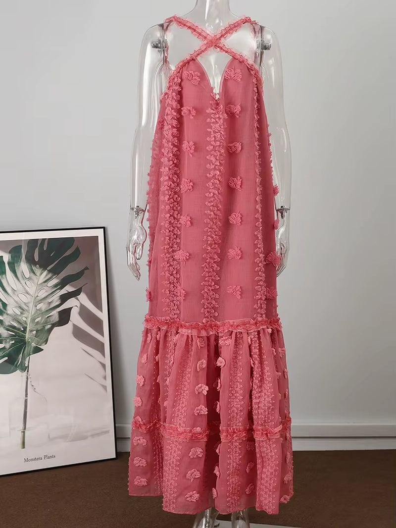 Effortless Chic: Sleeveless Halter Maxi Summer Dress